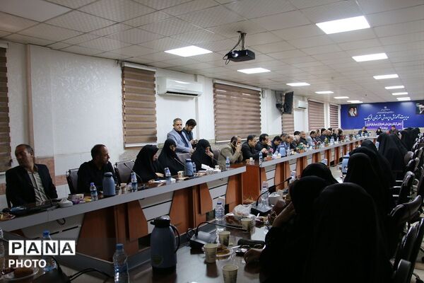 قرچک میزبان گردهمایی مدیران و کارشناسان مدارس شاهد شهرستانهای استان تهران