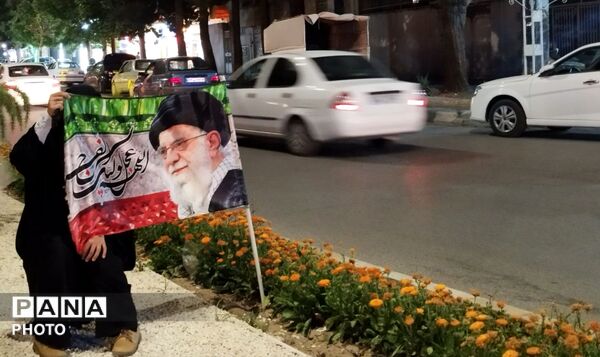 اجتماع مردمان نیشابوری در میدان آزادی