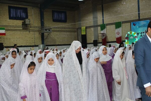 جشن تکلیف دانش‌آموزن دختر در گچساران