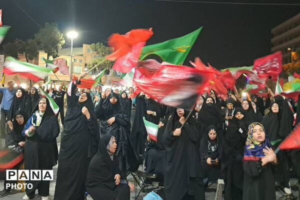 حضور دانش‌آموزان دبیرستان اسلامی تزکیه ناحیه دو شهرری در تجمعات شبانه 
