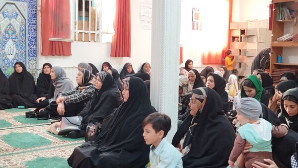 جلسه آموزش خانواده در مدرسه مهندس رحمانی فرد ناحیه ۱ مشهد مقدس