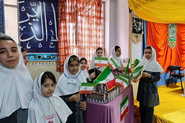 طنین زنگ انقلاب در مدارس شهرستان شهریار 