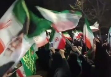 روایت خبرنگاران پانا از حضور مردم مشهد در تجمعات مردمی 