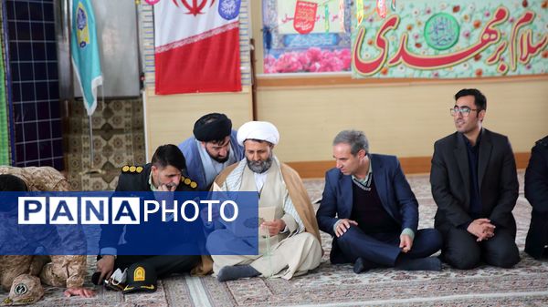 حضور پرشور مکلفین در مصلی بزرگ امام خامنه‌ای(مدظله العالی) با حضور بیش از ۱۰۰۰ هزار دانش‌آموز شهرستان