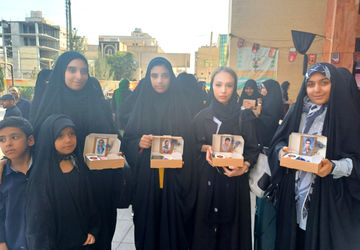 حس و حال دانش آموزان دختر عضو سازمان دانش‌آموزی اصفهان از اردوی زیارتی مشهد مقدس