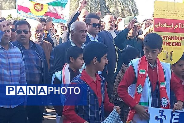 راهپیمایی 22 بهمن در سعدآباد