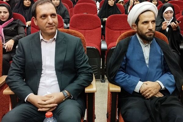 دوره ارتباط موثر با نوجوانان در ناحیه ۲ بهارستان