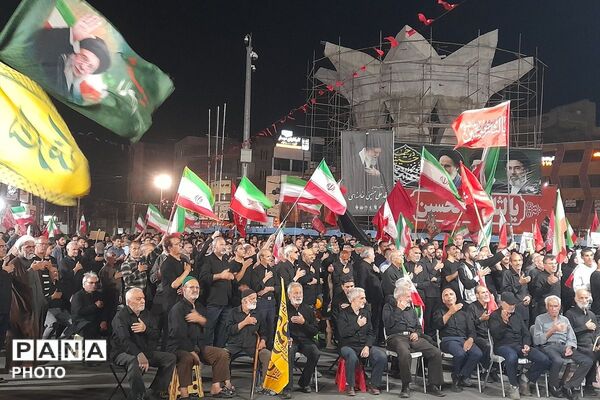 اجتماع باشکوه عظیم مردم غیور شهر قدس در میدان امام خامنه‌ای 