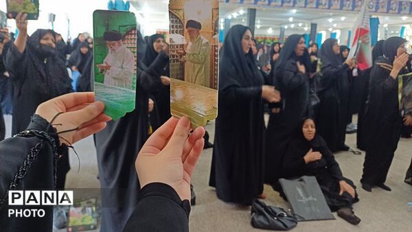 همایش دانش‌آموزان و بانوان خرم آبادی در سوگ رهبر شهید 