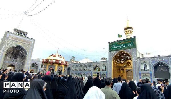 تجلیِ عشق و وفاداری؛ تلاطمِ جمعیت در میثاق با امام رضا (ع)
