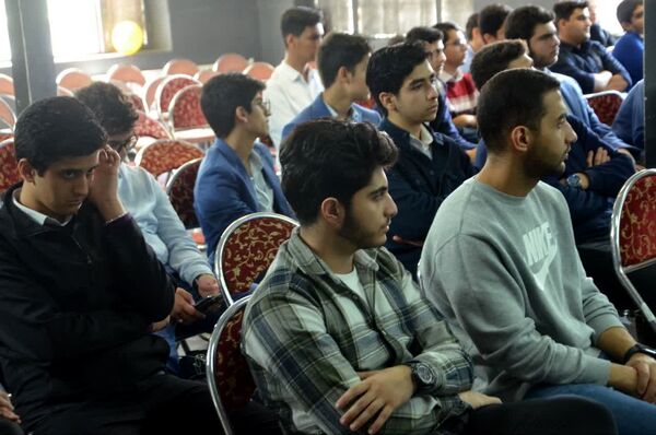 کارگاه آموزشی خبرنگاری پسران منطقه 6