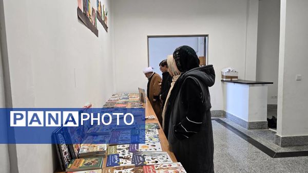برگزاری نمایشگاه کتاب در کتابخانه ی شهید بهشتی آشخانه 