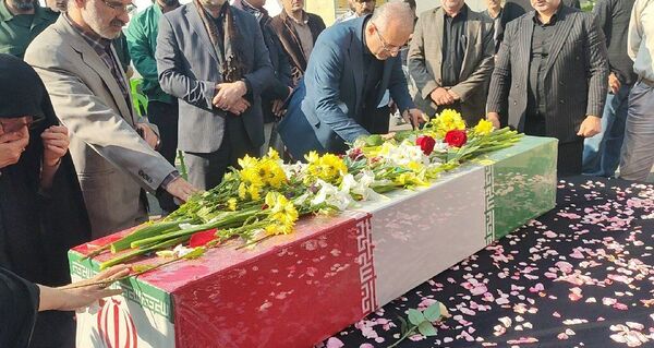 تشییع پیکر مطهر شهید گمنام میهن در مدارس لنگرود 