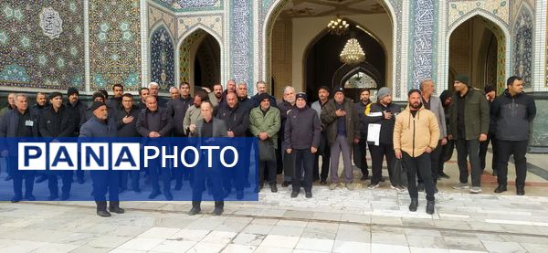 حضور خادمان اصفهانی در چایخانه امام رضا«ع» مشهد