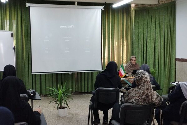 برگزاری مینی دوره هوش مصنوعی در دبیرستان حکمت بهارستان‌دو