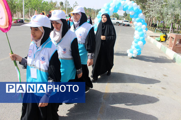 آیین افتتاحیه جشنواره رقابت‌های علمی- مهارتی سفیران سلامت استان قم