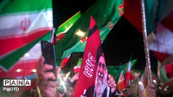 جلوه‌هایی از حماسه حضور در میدان انقلاب