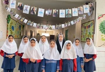 معلم عزیزم؛ دوستت داریم