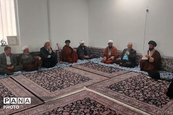اقامه باشکوه نماز وحدت‌آفرین جمعه در فیروزکوه
