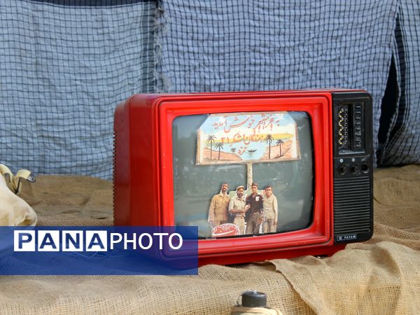 آیین نواختن زنگ ایثار و مقاومت در دبیرستان شاهد معراج