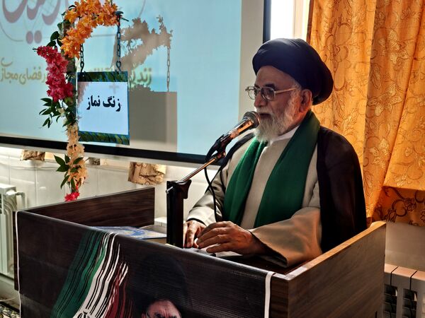 زنگ نماز در دبیرستان شاهد مالک اشتر نیشابور 