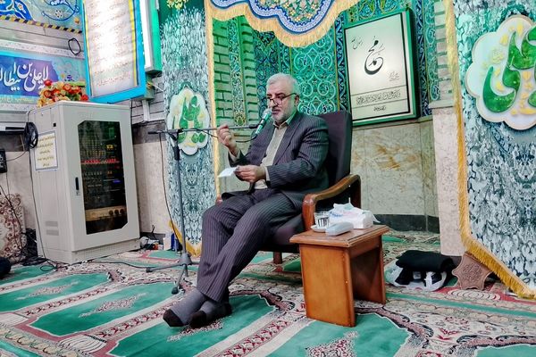 حضور دانش‌آموزان معتکف ناحیه دو شهرری در جلسات بصیرتی