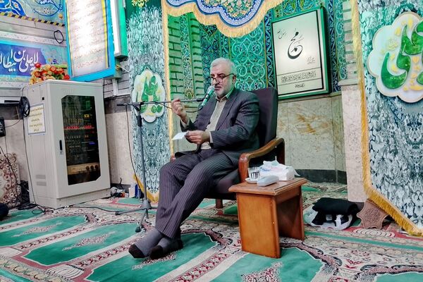 حضور دانش‌آموزان معتکف ناحیه دو شهرری در جلسات بصیرتی