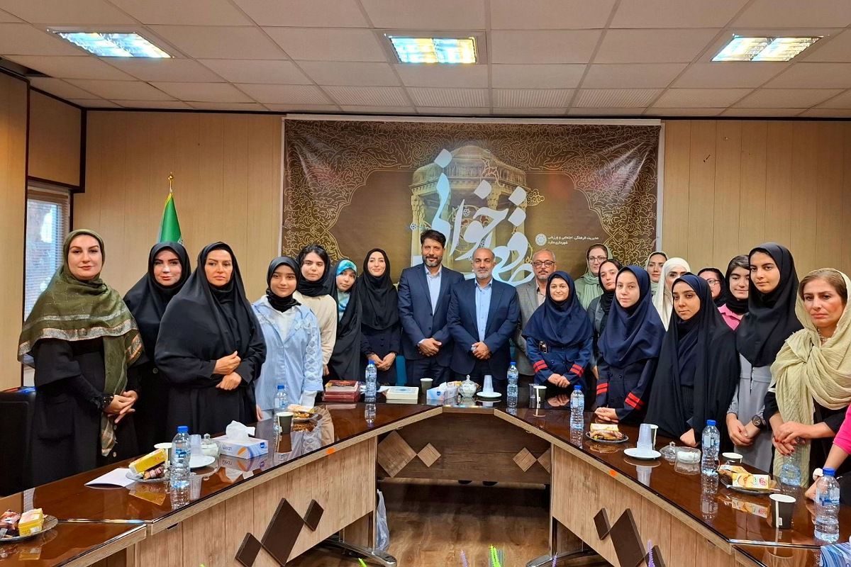 برگزاری مراسم حافظ‌ خوانی و مشاعره به‌مناسبت هفته فرهنگی شهرستان ملارد