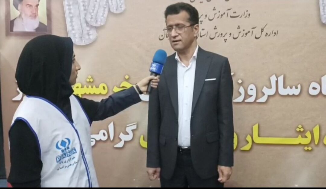 شهیدان باید به عنوان الگوهایی درخشان برای نسل‌های آینده معرفی شوند