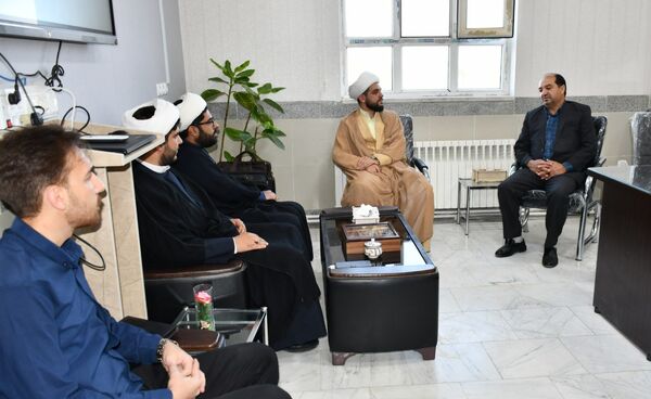 برگزاری گفتمان نماز در مدارس شهرستان مه ولات