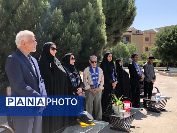 بازدید ارزیاب سازمان دانش‌آموزی کشور از دبیرستان تشکیلاتی المهدی ناحیه ۵ مشهد