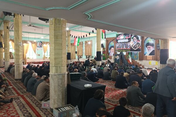 مراسم ترحیم و قرآن‌خوانی برای شهید جمهور و همراهان در مصلی چناران