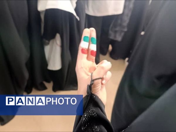 ویژه برنامه رهروان زینبی در آستان مقدس حضرت سیدان‌الکریمان 