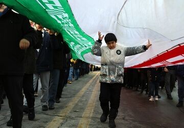 حضور پر شور مردم چایپاره در راهپیمایی 22 بهمن 