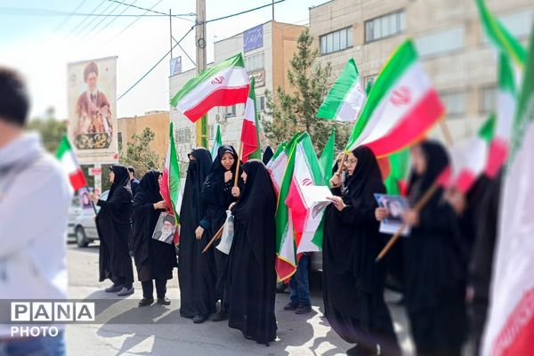 پردیس میزبان تشییع و تدفین پیکر خانواده شهید دهقان‌زاده 