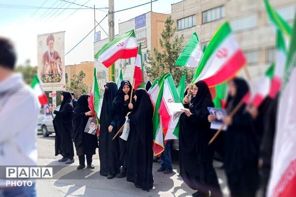 پردیس میزبان تشییع و تدفین پیکر خانواده شهید دهقان‌زاده 