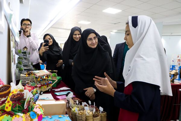 افتتاح نمایشگاه آثار برتر طرح جابربن حیان در استان زنجان