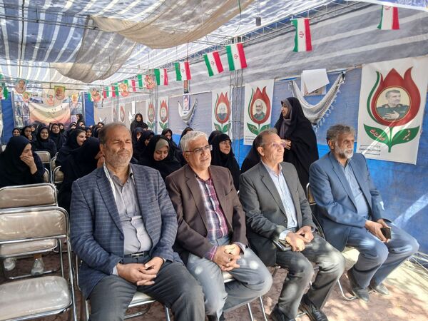  آیین تجدید میثاق دانش‌آموزان هنرستان امام حسن مجتبی (ع) با شهدای غواص دریادل