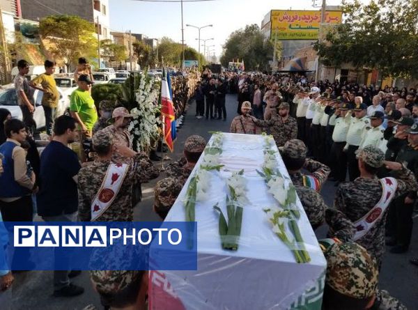 تشییع و خاکسپاری پیکر مطهر جانباز حاج احمد خدادادی در کاشمر 