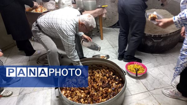 مراسم افطار در مدرسه محمودیه ۱۷خیامی