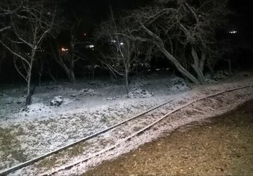 بارش برف پاییزی در شهرزیبای بار نیشابور 