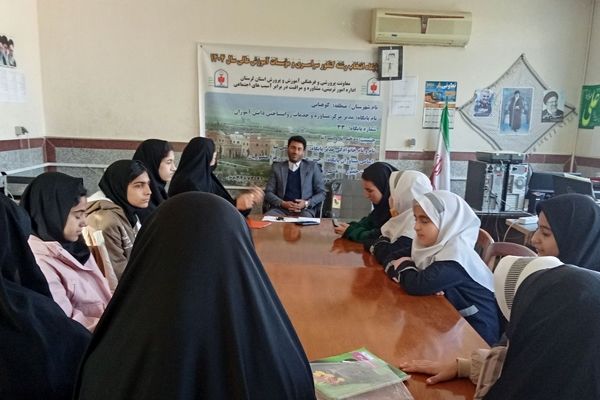  خبرنگاران جوان باید امانت‌دار خبر باشند  