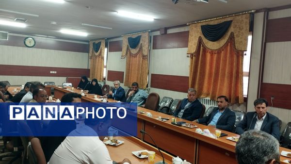 نشست شورای اداری آموزش و پرورش در خلیل آباد 