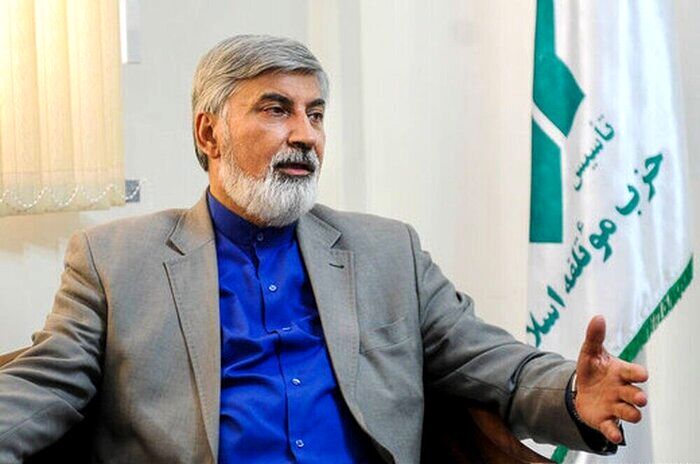 مشارکت مردم در انتخابات «نه بزرگ» به دشمنان انقلاب بود