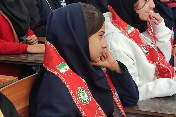 صدای آزادی در دبیرستان سمیه پیچید