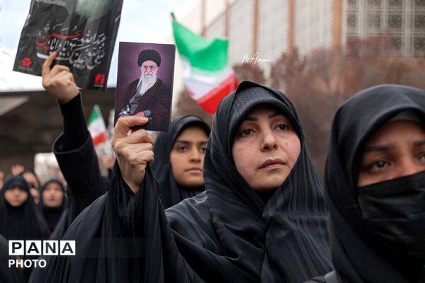 سربازان کوچک در اجتماع مردمی تبریز به خونخواهی از رهبر شهید