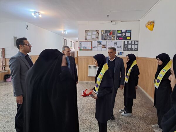 افتتاح کتابخانه دبیرستان علی افشار نژاد ناحیه ۶