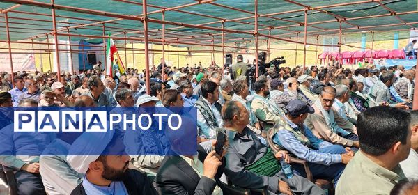 غبارروبی یادمان شهدای مرز تمرچین پیرانشهر