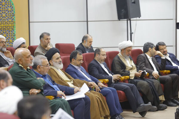 جلسه شورای اداری استان قم با حضور رئیس جمهوری