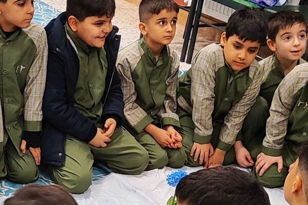 آیین سه‌شنبه‌های مهدوی در مدرسه شهید حسین غفاری